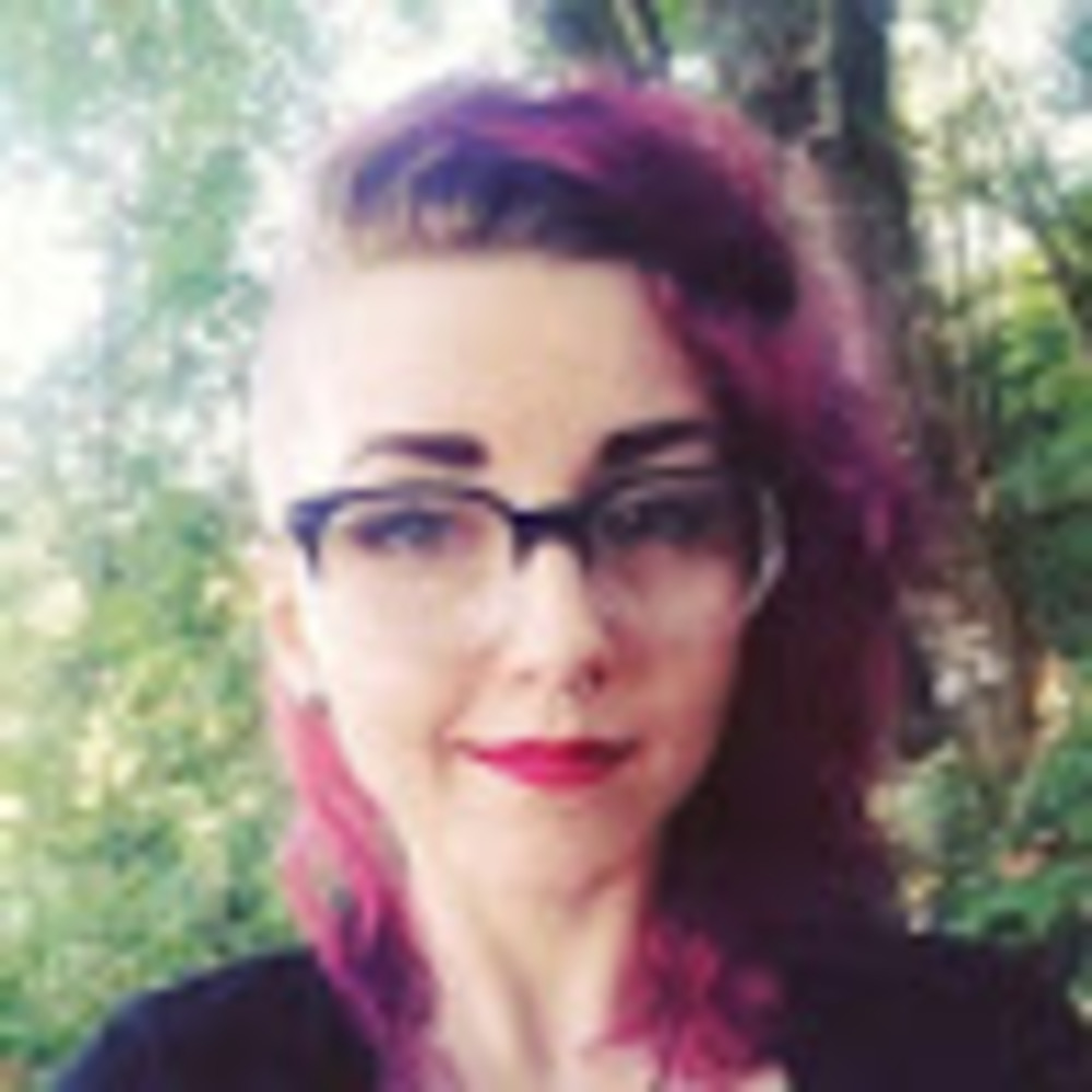 Meet your Posher, Maya
